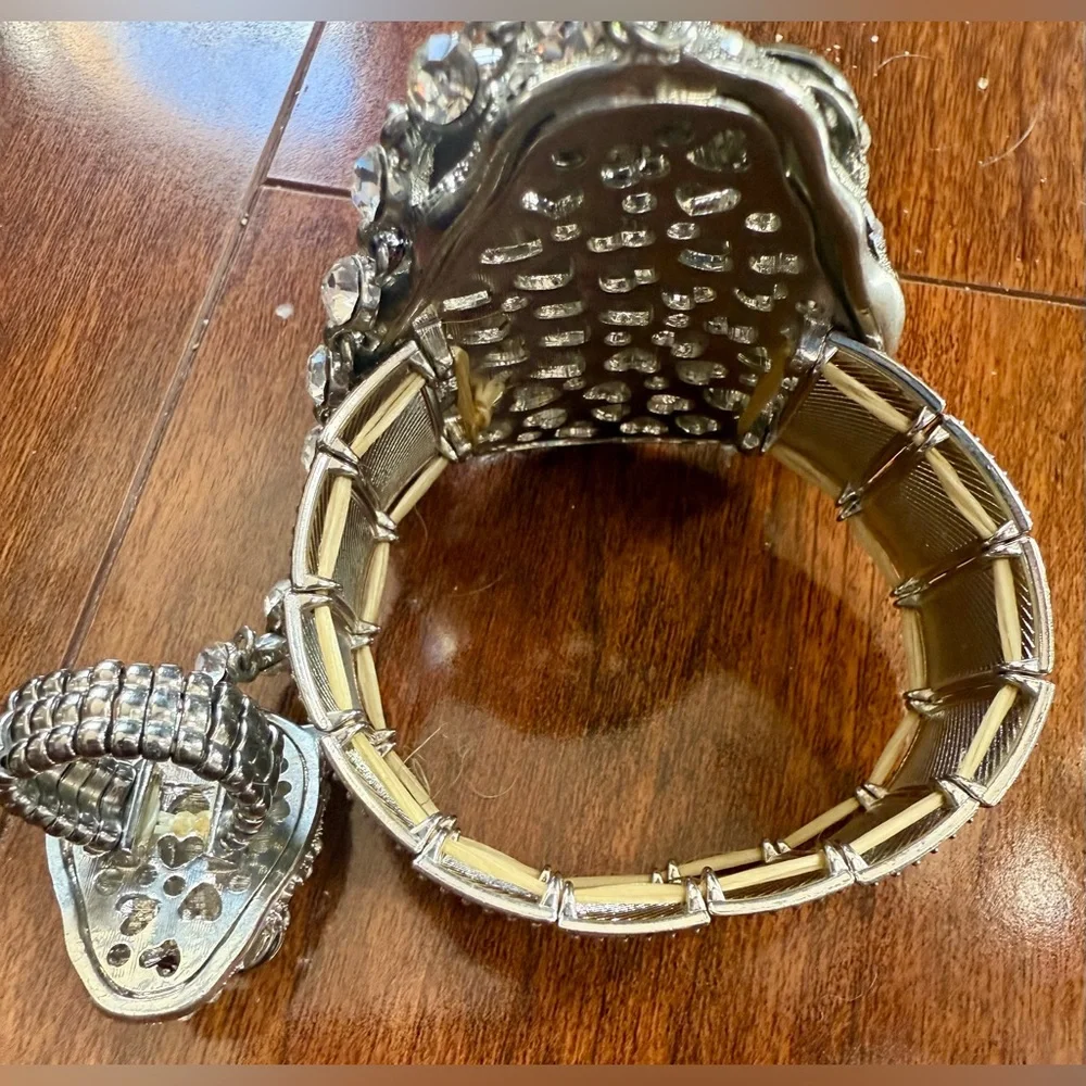 ANK JEWELLERY “JAGUR HAND JEWELLERY” CONNECTED CUFF BRACELET/RING-WEARABLE ART - Picture 7 of 7